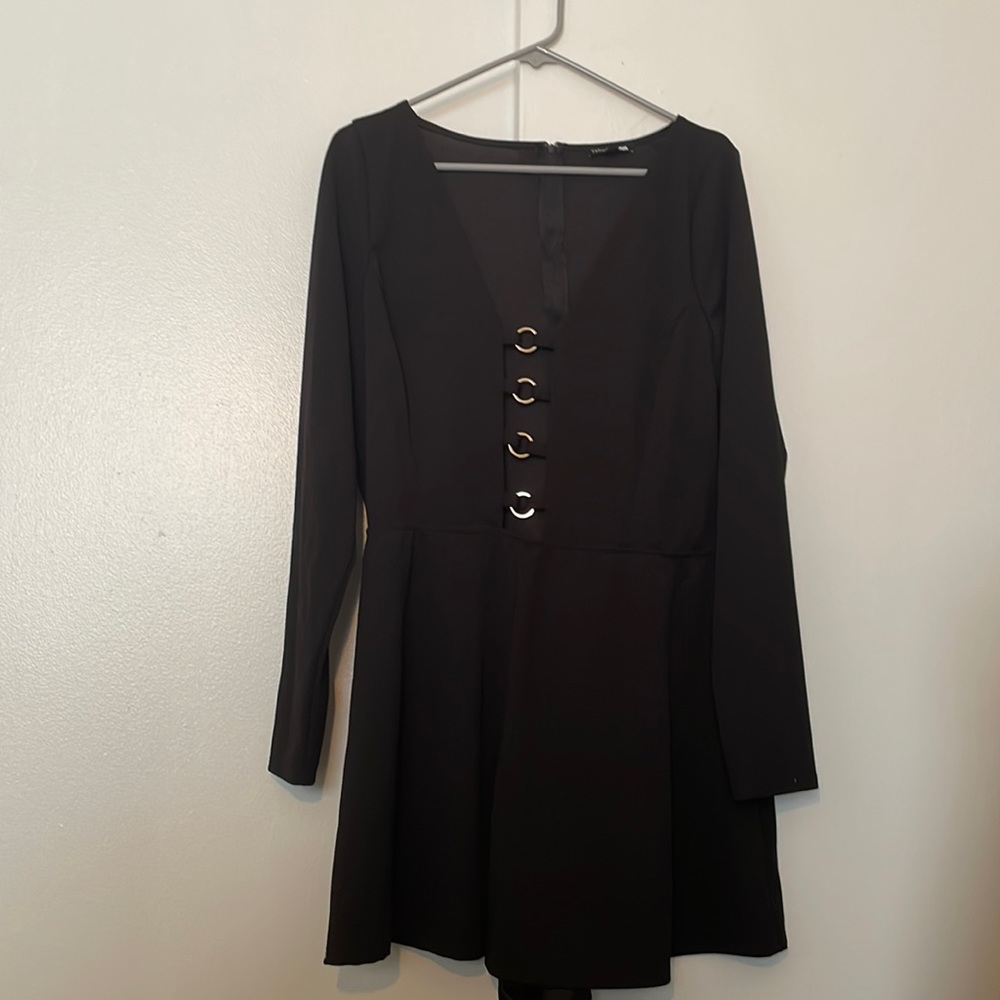 Fashion Nova— Low Cut Romper— Size 1X